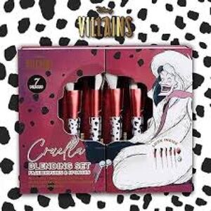 Cruella Blending Set - 5 Red and Black Makeup Brushes and 2 sponges